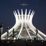 Catedral Metropolitana Nossa Senhora Aparecida projeto de Oscar Niemeyer