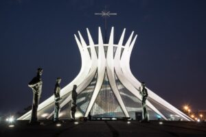 Catedral Metropolitana Nossa Senhora Aparecida projeto de Oscar Niemeyer