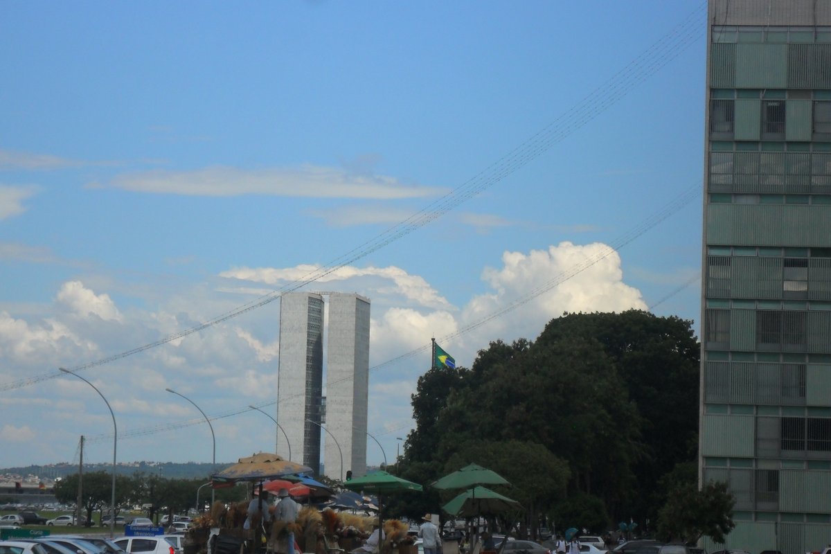 Congresso Nacional do Brasil com suas cúpulas do Senado e Câmara