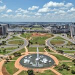 Vista aérea do Planalto Central e Esplanada dos Ministérios em Brasília